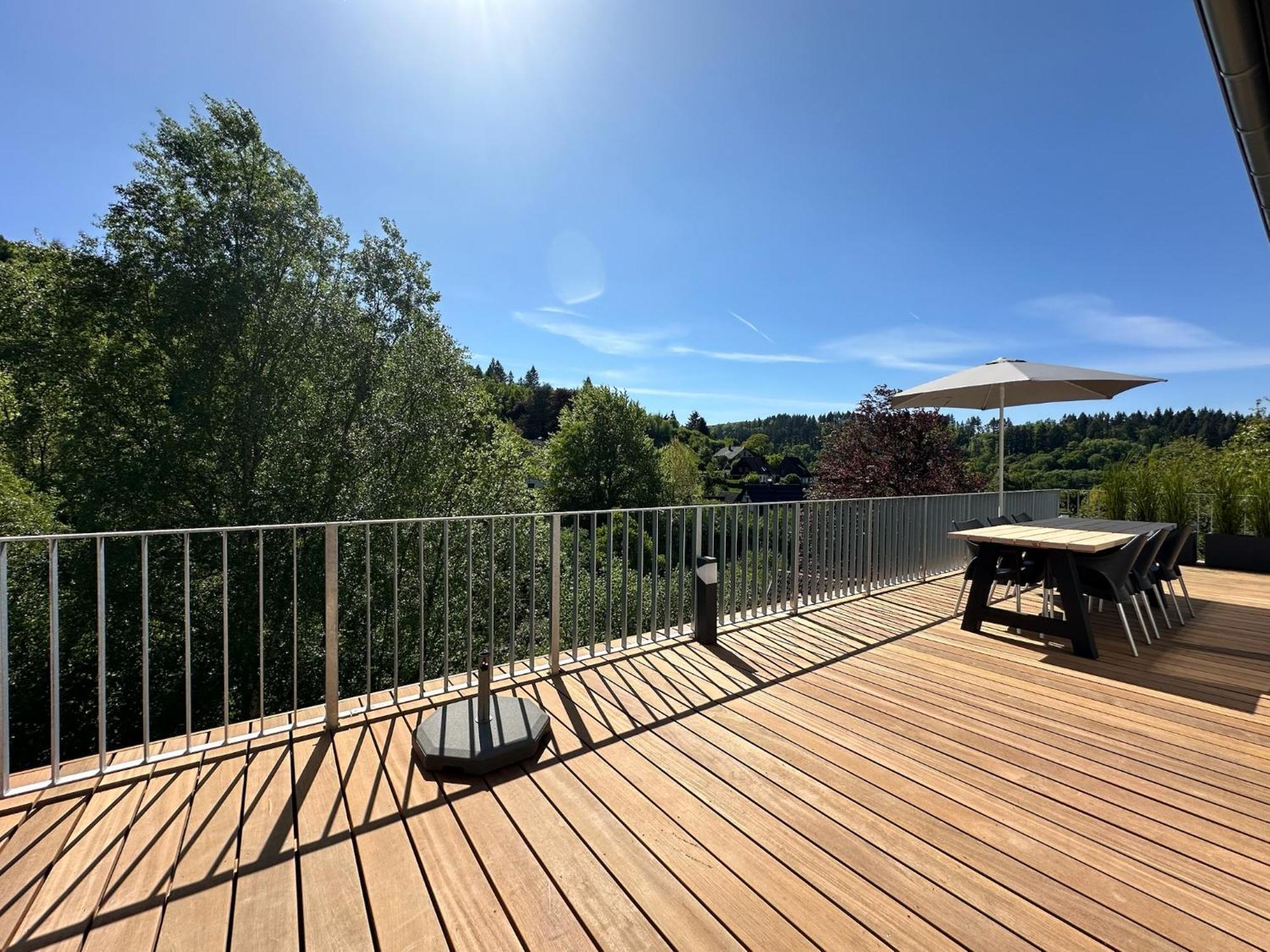 Villa Holgenbach - Penthouse- Und Ferienwohnung Im Nationalpark Eifel شليدن المظهر الخارجي الصورة