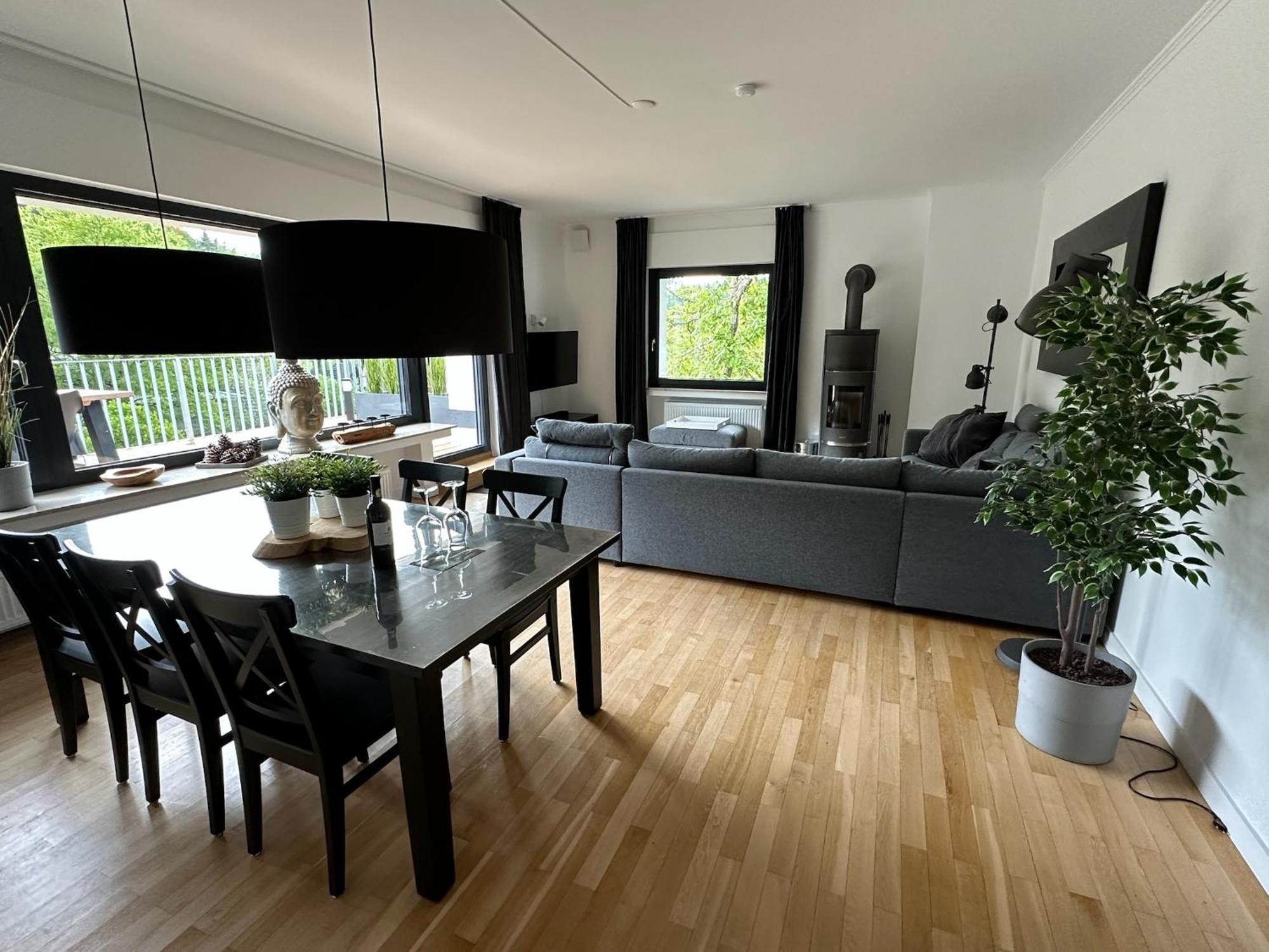 Villa Holgenbach - Penthouse- Und Ferienwohnung Im Nationalpark Eifel شليدن المظهر الخارجي الصورة