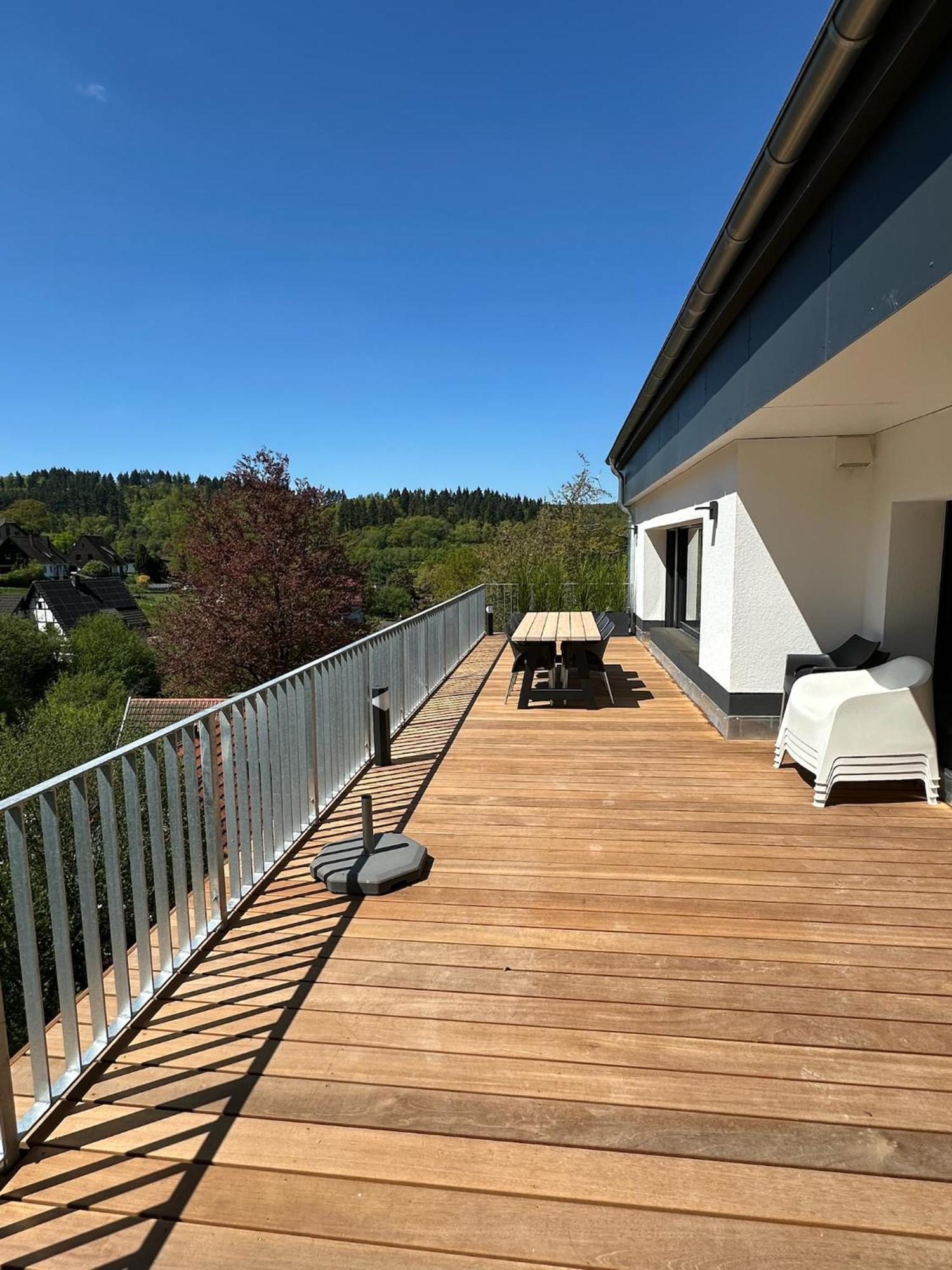 Villa Holgenbach - Penthouse- Und Ferienwohnung Im Nationalpark Eifel شليدن المظهر الخارجي الصورة